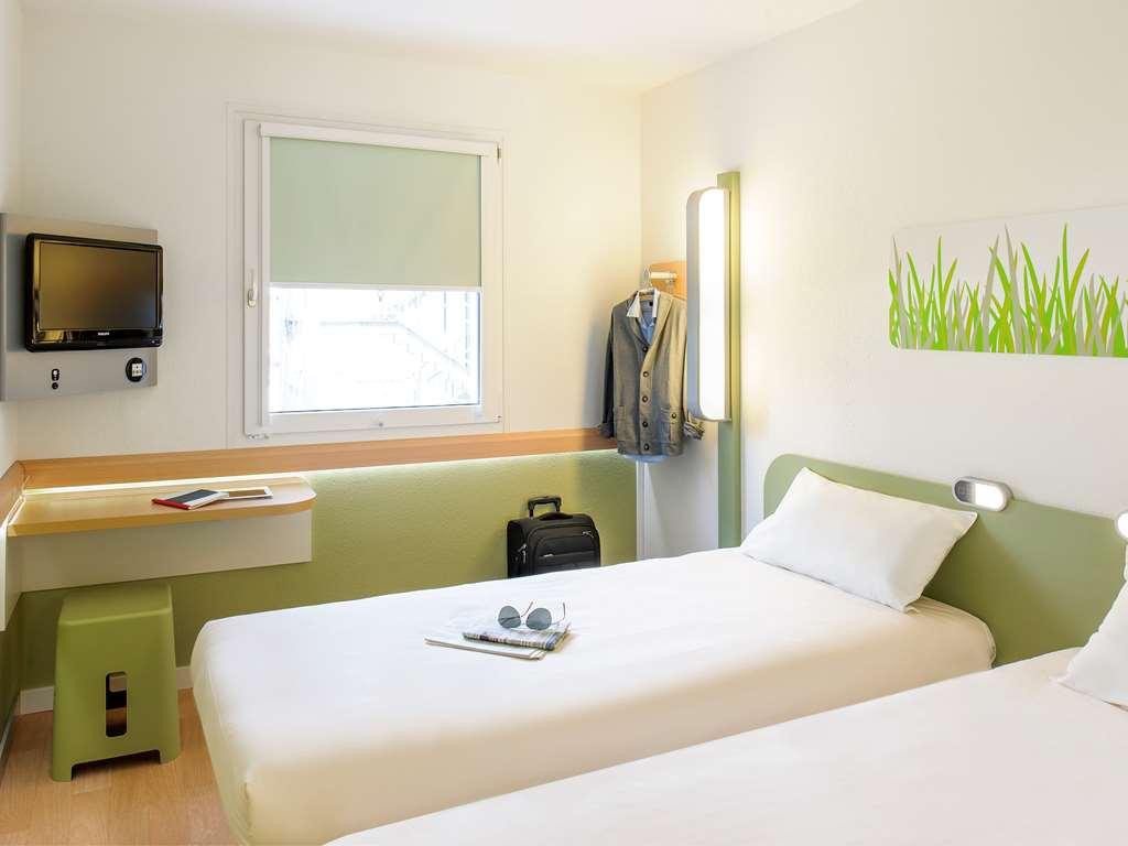 Ibis Budget Centre *